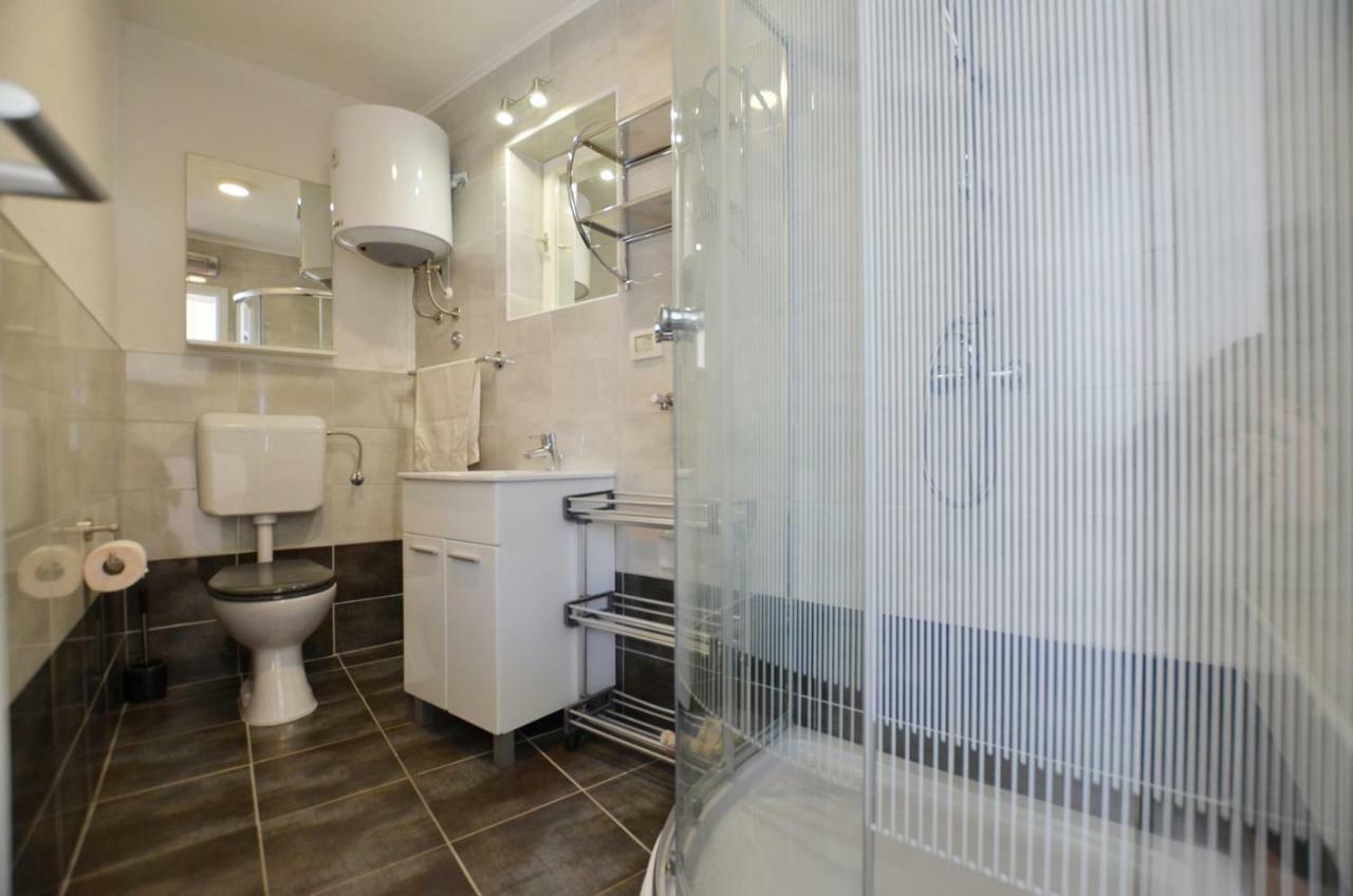 Yulia Apartments Ρόβινι Εξωτερικό φωτογραφία