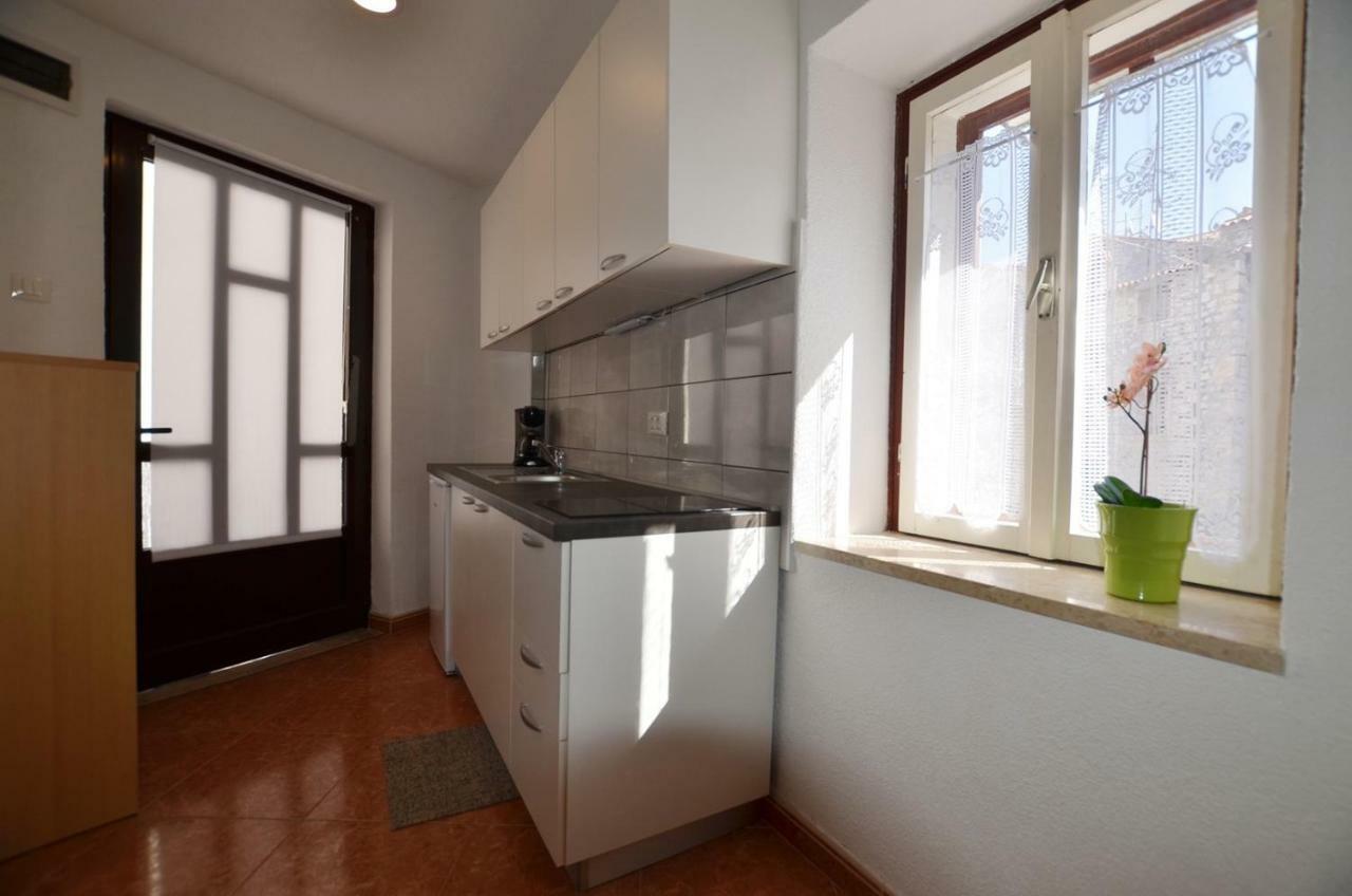 Yulia Apartments Ρόβινι Εξωτερικό φωτογραφία