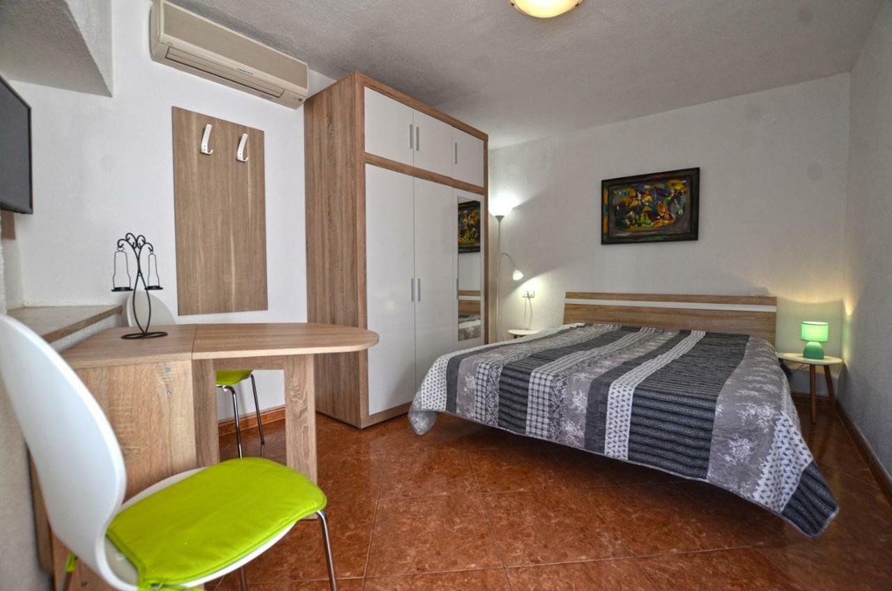 Yulia Apartments Ρόβινι Εξωτερικό φωτογραφία