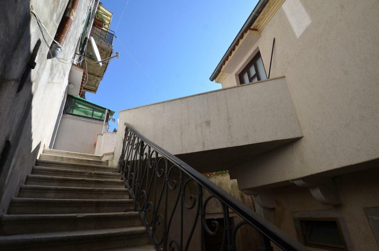 Yulia Apartments Ρόβινι Εξωτερικό φωτογραφία